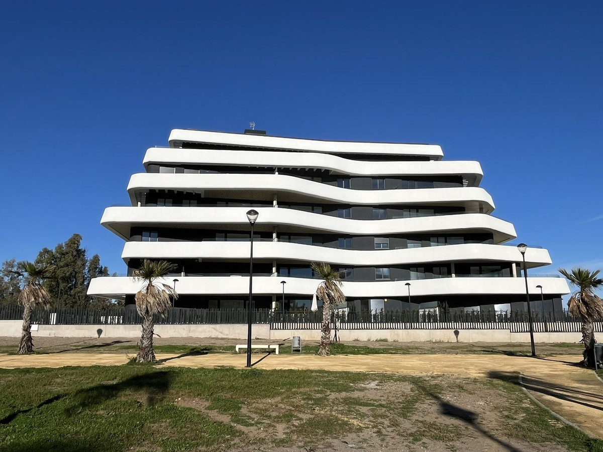 Se vende Apartamento Planta Media de 3 dormitorios en Costa Del Sol, Málaga, España