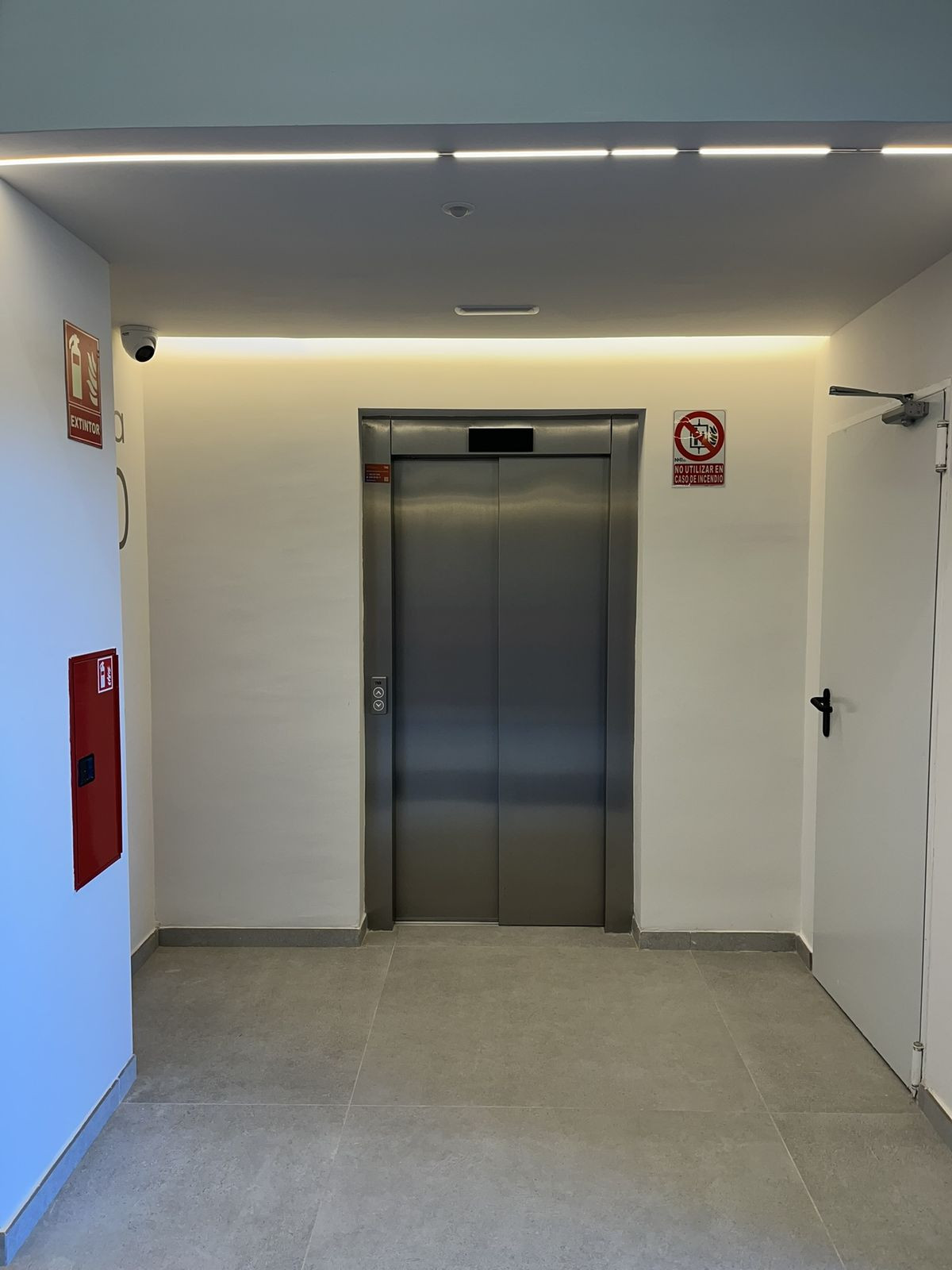 Se vende Apartamento Planta Media de 3 dormitorios en Costa Del Sol, Málaga, España