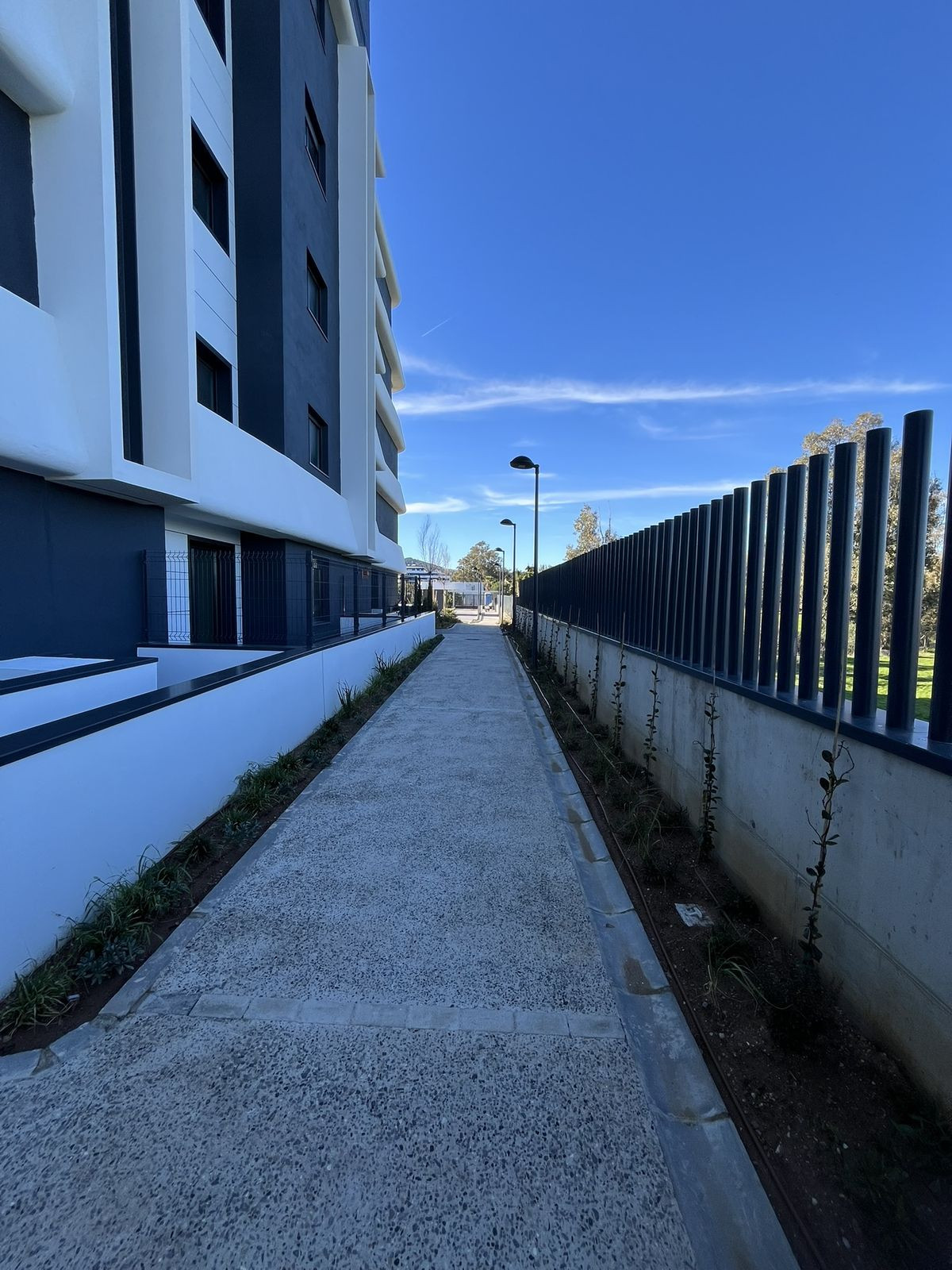 Se vende Apartamento Planta Media de 3 dormitorios en Costa Del Sol, Málaga, España