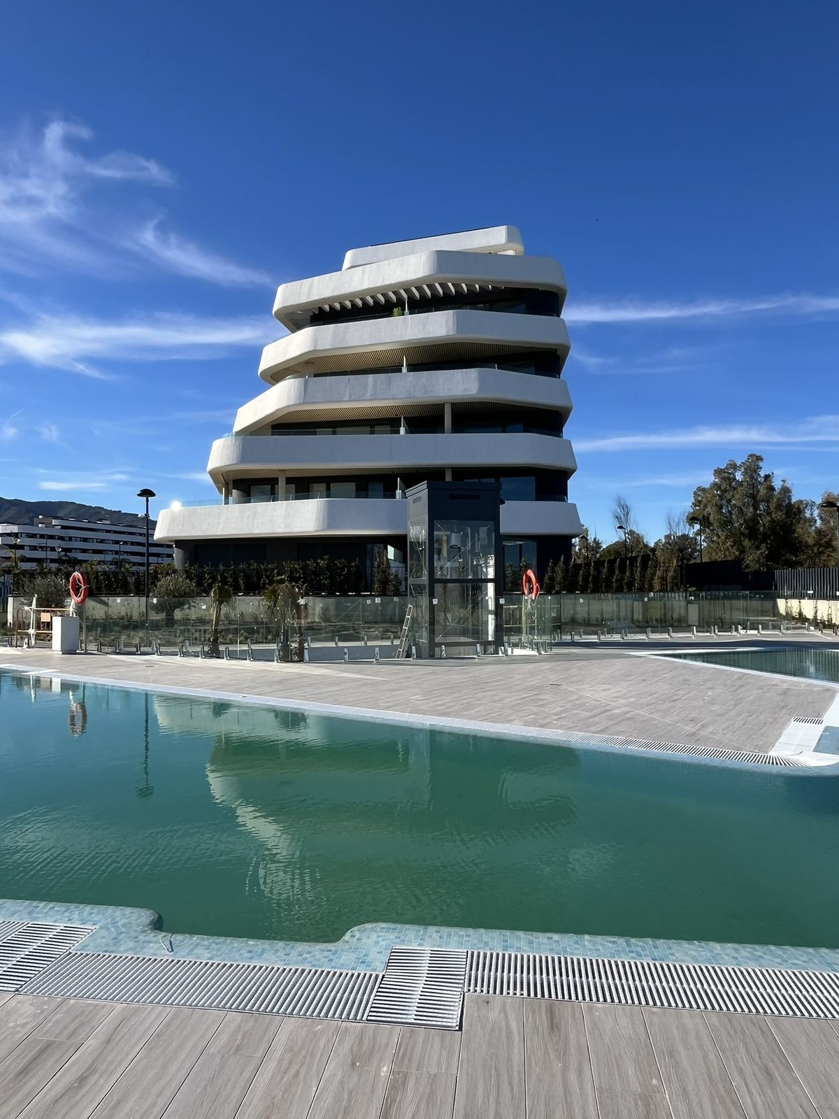Se vende Apartamento Planta Media de 3 dormitorios en Costa Del Sol, Málaga, España