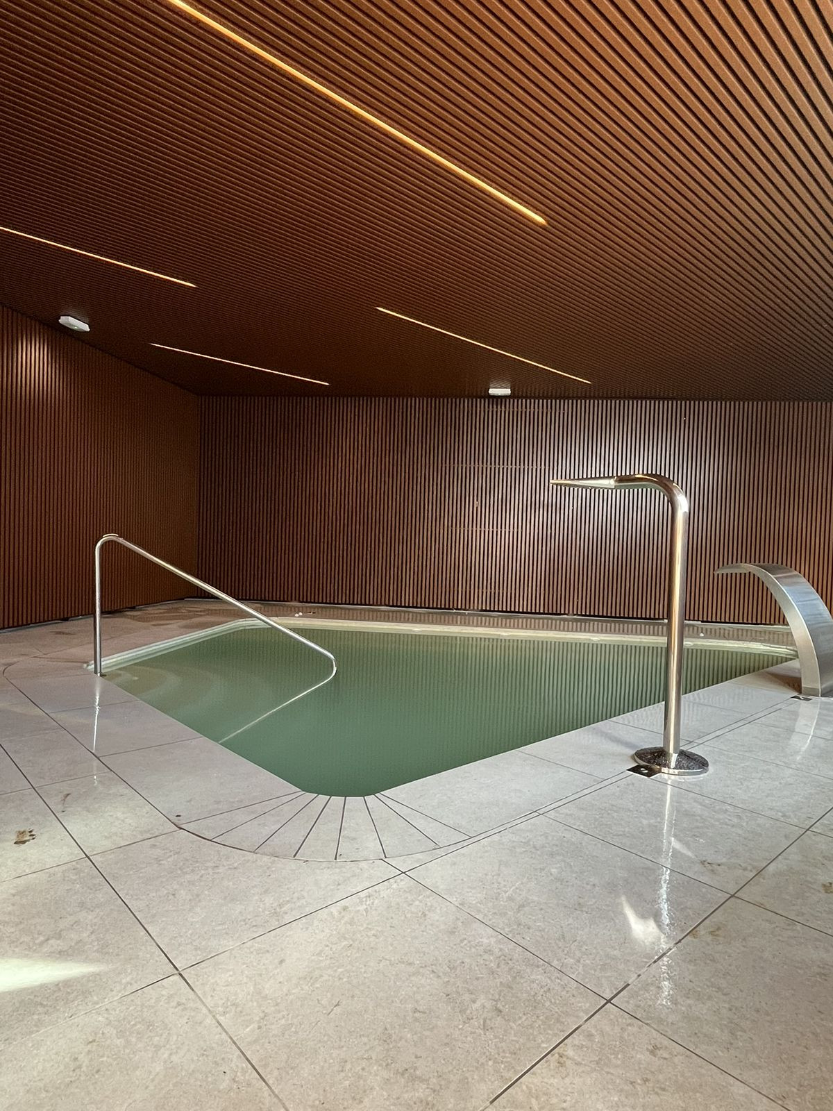 Se vende Apartamento Planta Media de 3 dormitorios en Costa Del Sol, Málaga, España