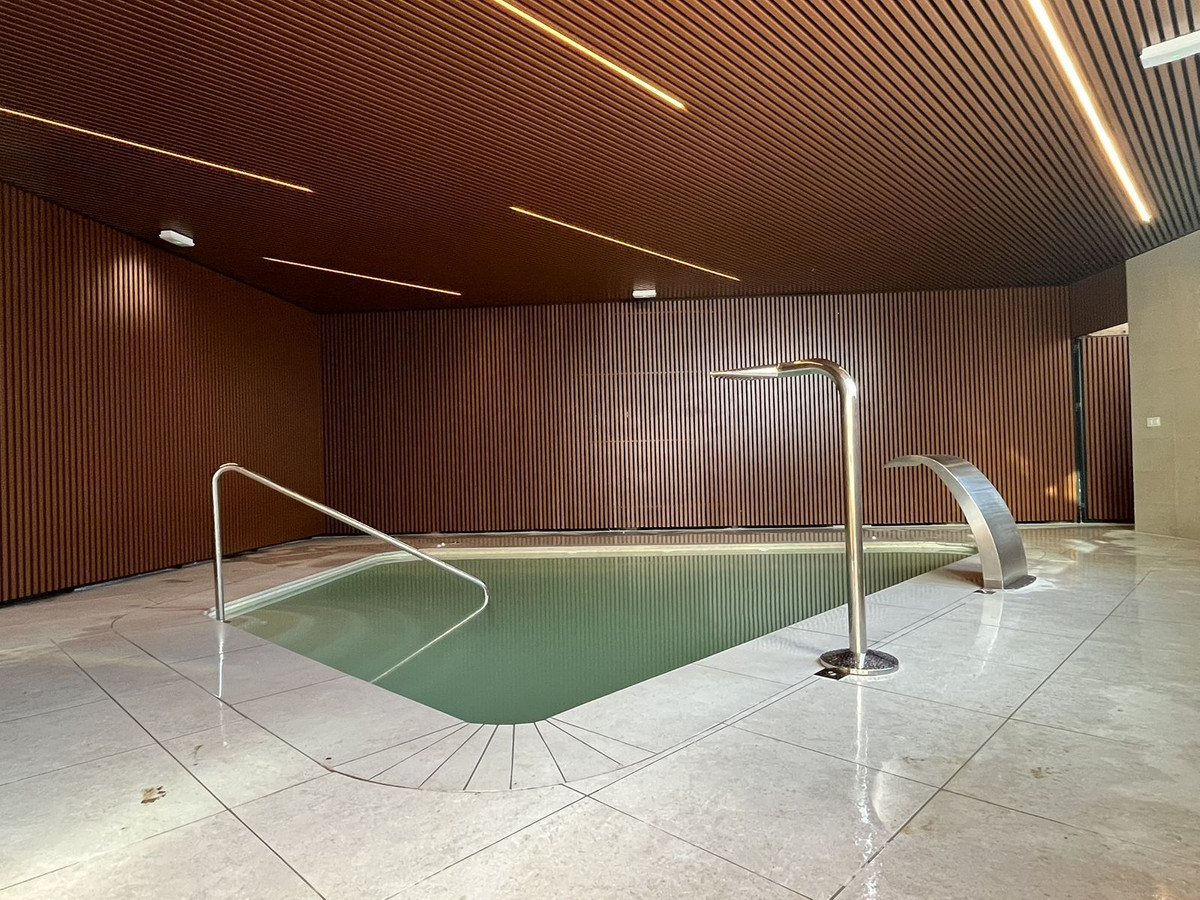 Se vende Apartamento Planta Media de 3 dormitorios en Costa Del Sol, Málaga, España