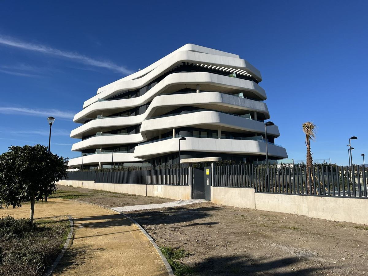 Se vende Apartamento Planta Media de 3 dormitorios en Costa Del Sol, Málaga, España