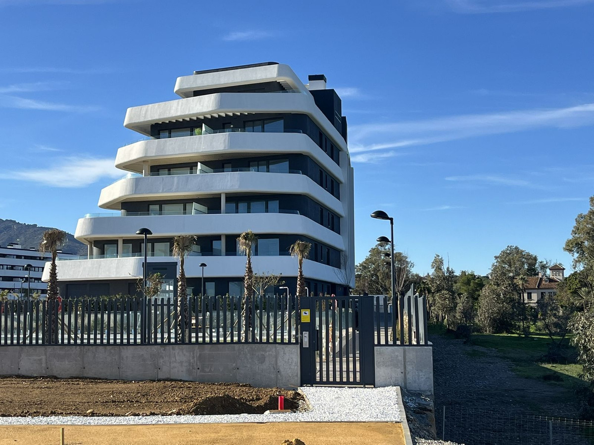 Se vende Apartamento Planta Media de 3 dormitorios en Costa Del Sol, Málaga, España
