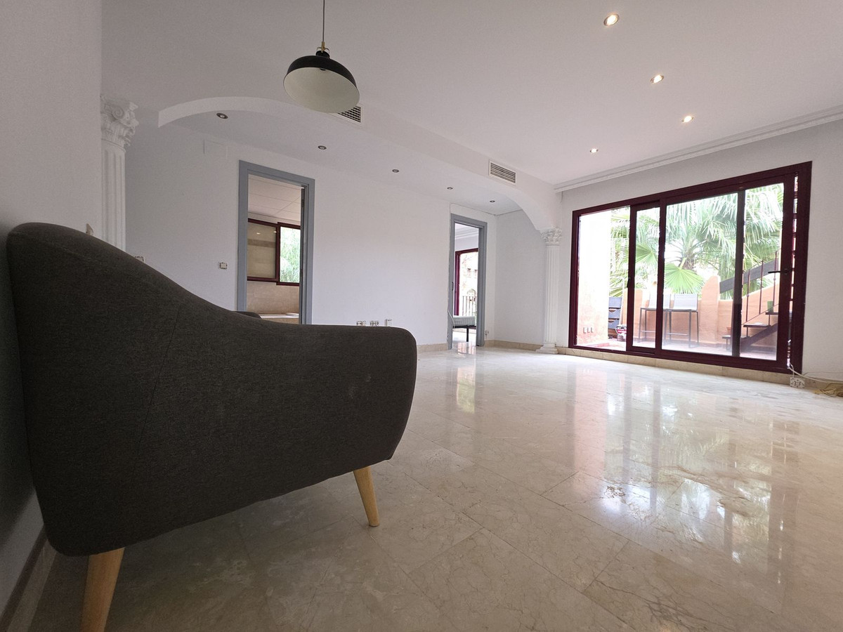 2 Bed Apartment for sale in Estepona Costa Del Sol, Málaga, Spain