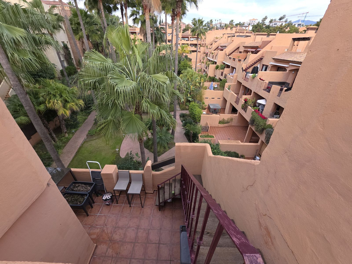 2 Bed Apartment for sale in Estepona Costa Del Sol, Málaga, Spain