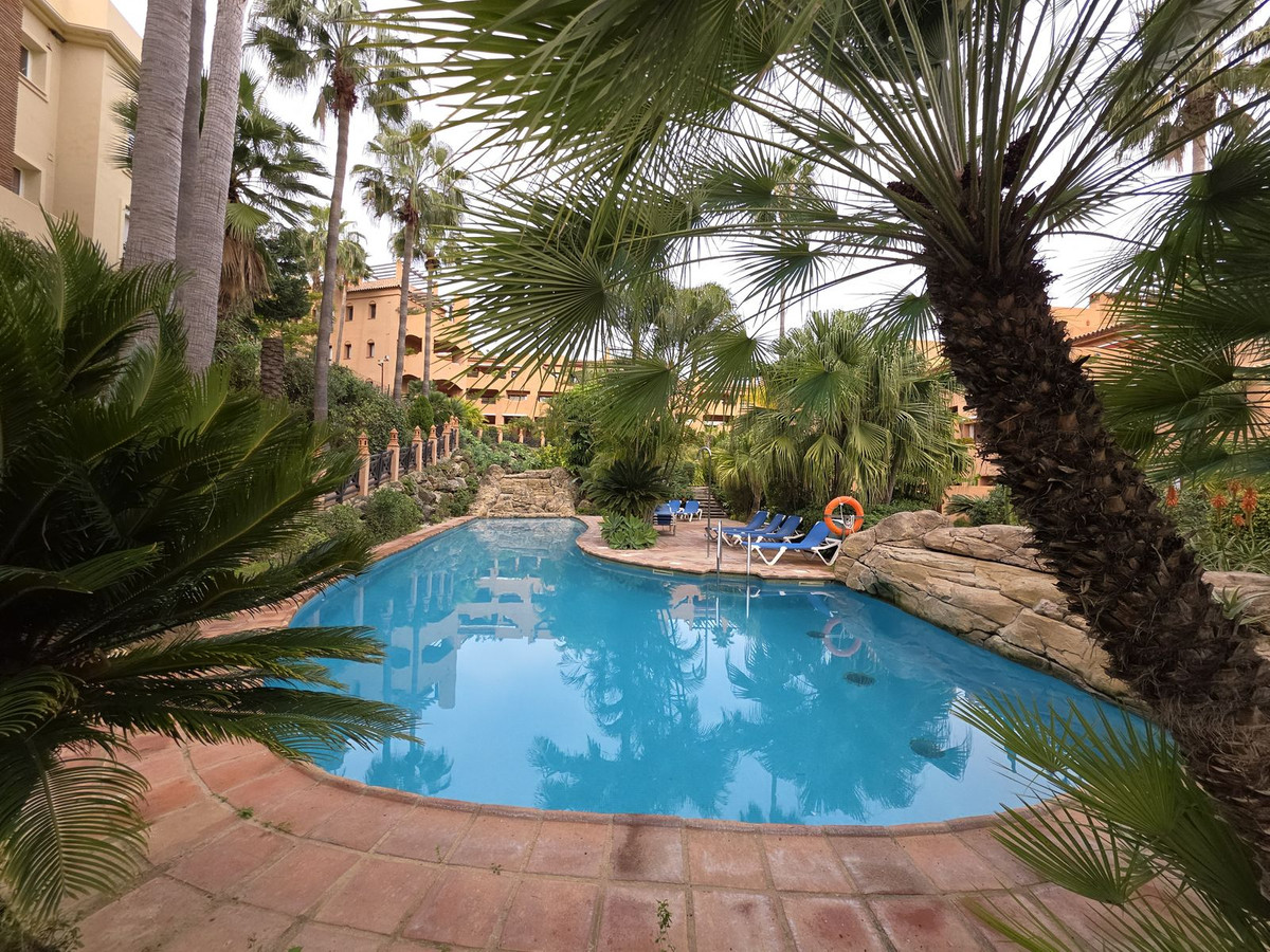 2 Bed Apartment for sale in Estepona Costa Del Sol, Málaga, Spain