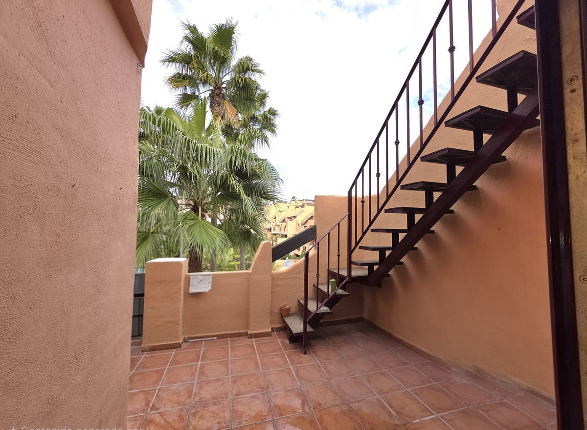 2 Bed Apartment for sale in Estepona Costa Del Sol, Málaga, Spain