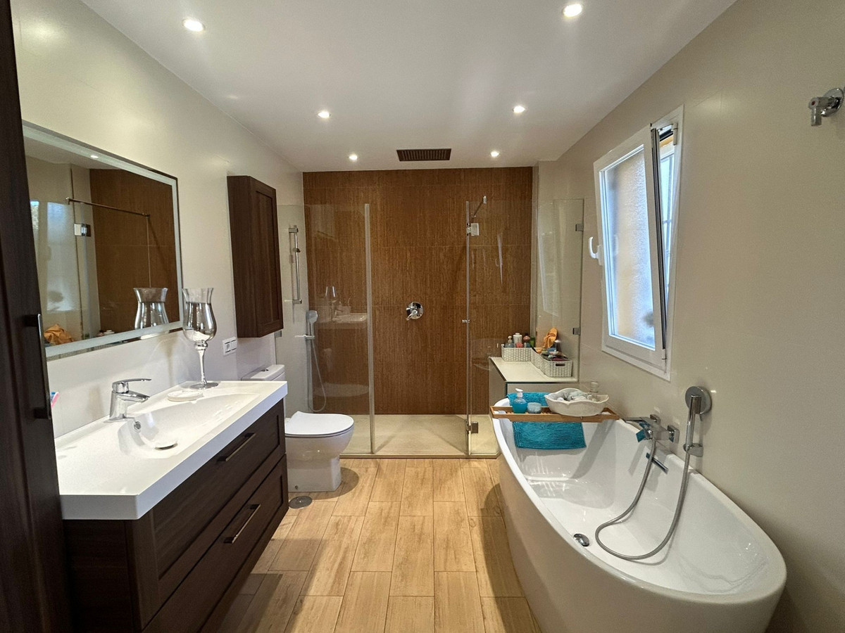 4 Bed Townhouse for sale in Guadalmina Alta Costa Del Sol, Málaga, Spain