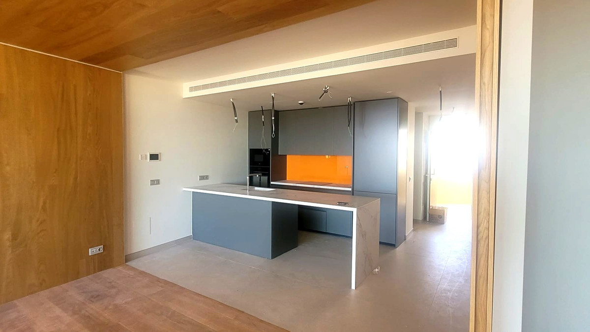 2 Bed Apartment for sale in Fuengirola Costa Del Sol, Málaga, Spain