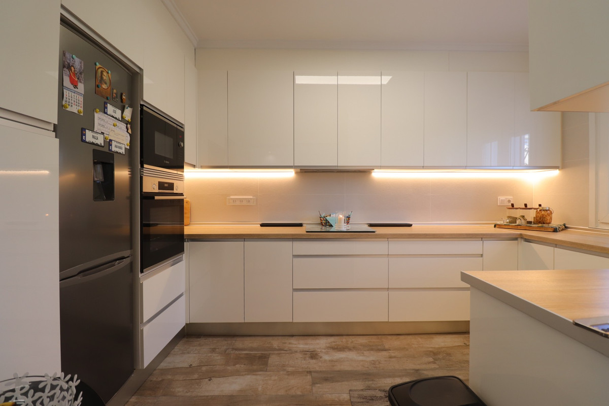 4 Bed Townhouse for sale in Villamartin Costa Blanca, Alicante, Spain