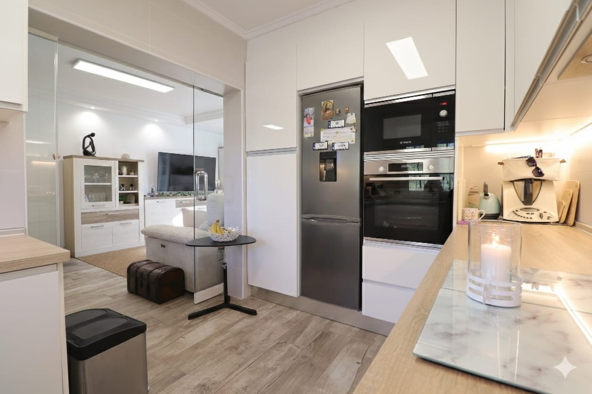 4 Bed Townhouse for sale in Villamartin Costa Blanca, Alicante, Spain