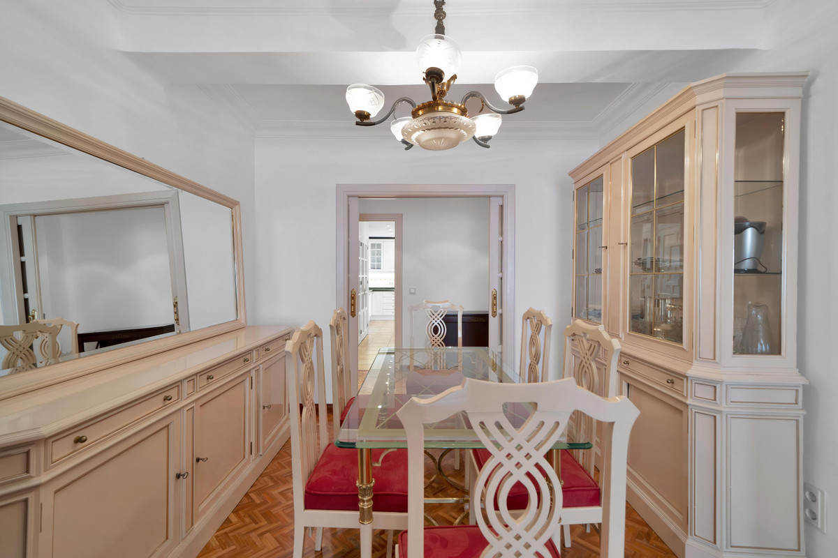 3 Bed Apartment for sale in Marbella Costa Del Sol, Málaga, Spain