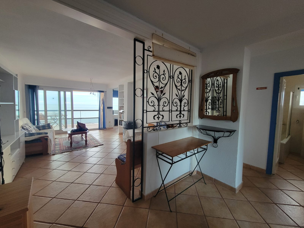 Se vende Apartamento Planta Media de 3 dormitorios en Costa Blanca, Alicante, España
