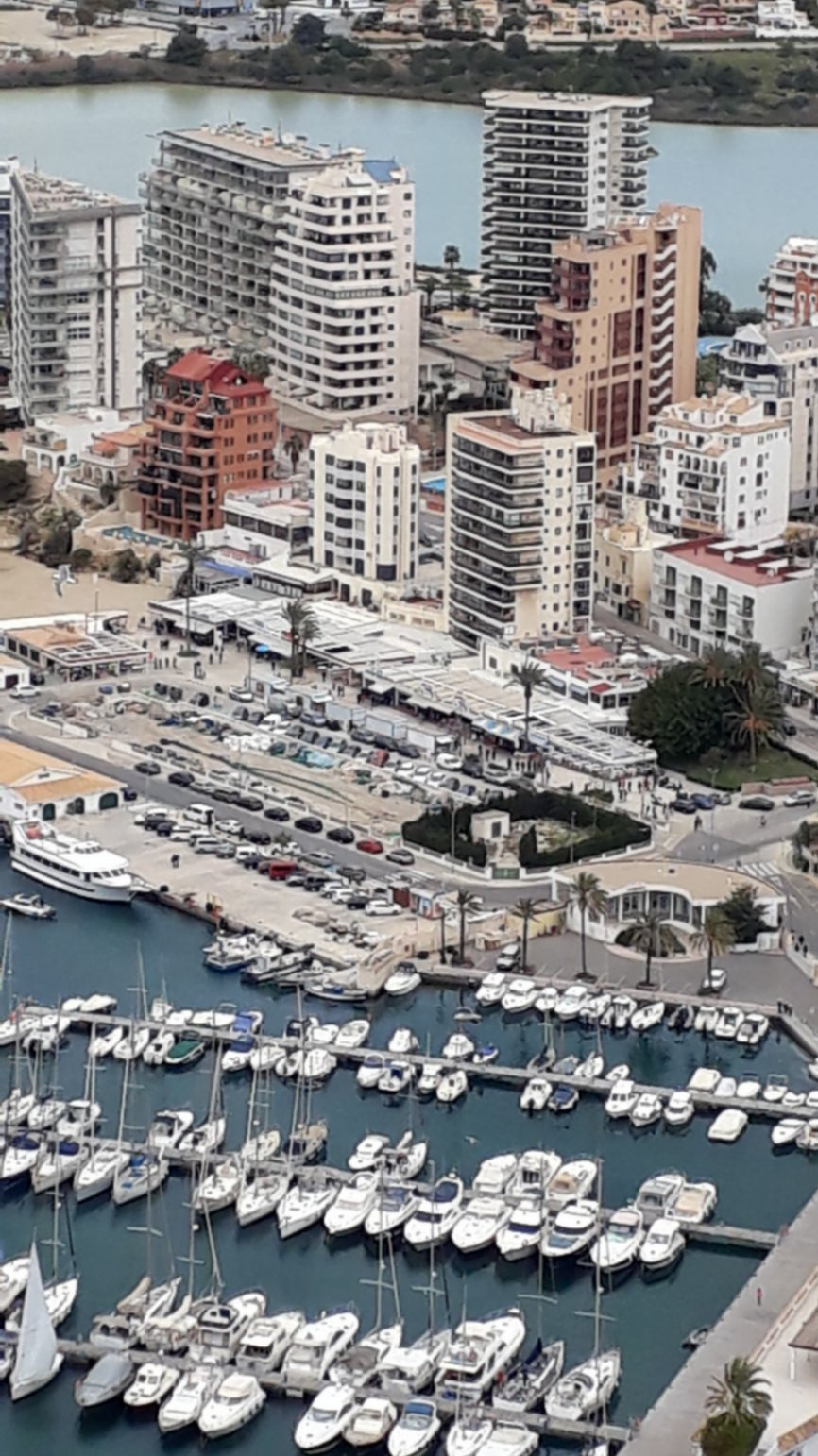 Se vende Apartamento Planta Media de 3 dormitorios en Costa Blanca, Alicante, España
