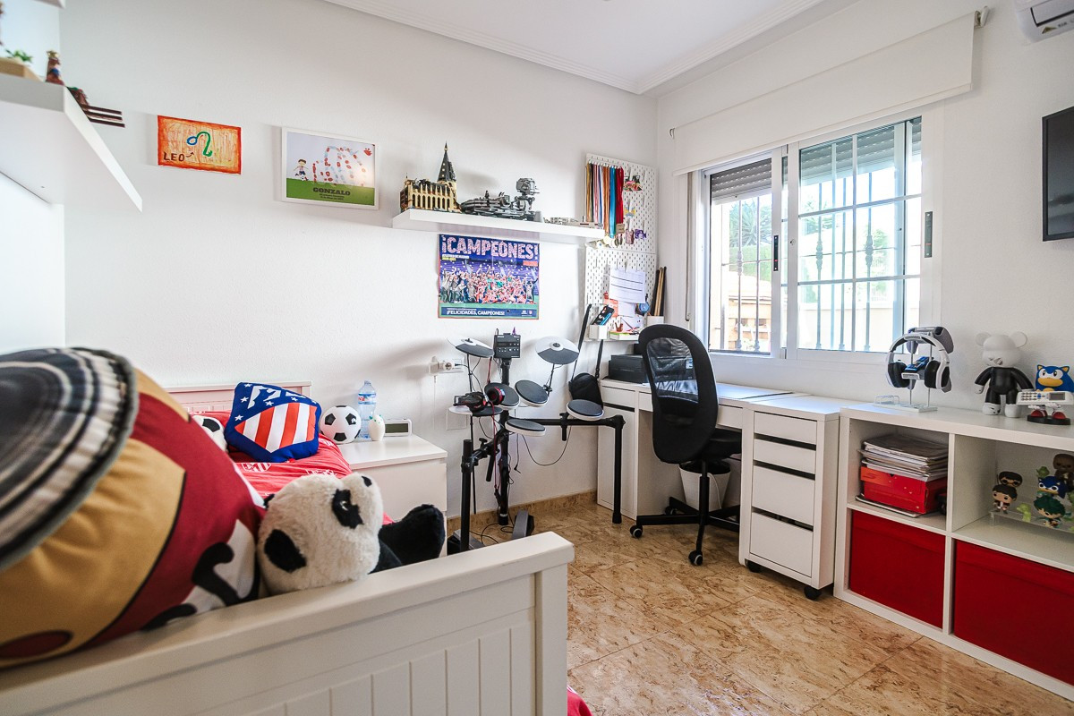 Se vende Villa - Chalet de 2 dormitorios en Costa Blanca, Alicante, España