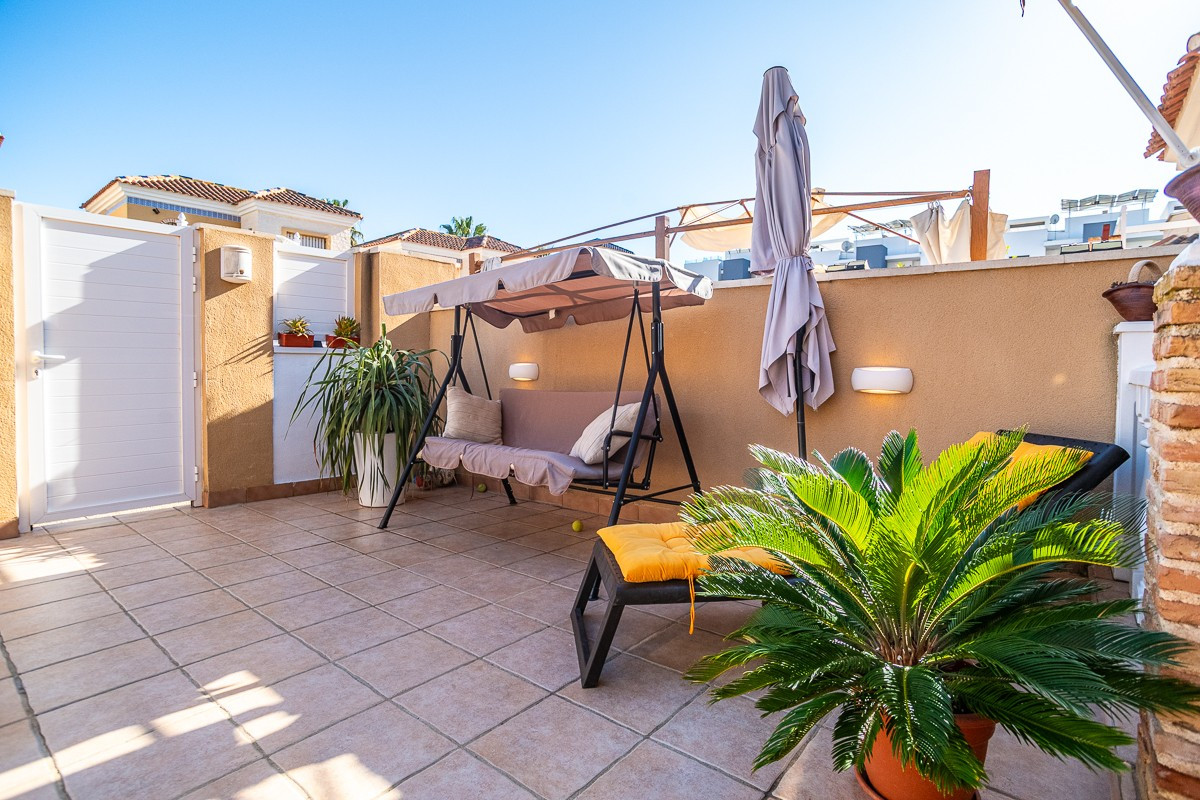 Se vende Villa - Chalet de 2 dormitorios en Costa Blanca, Alicante, España