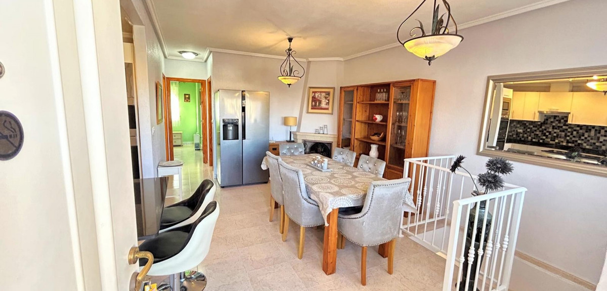 Se vende Adosada de 4 dormitorios en Costa Blanca, Alicante, España