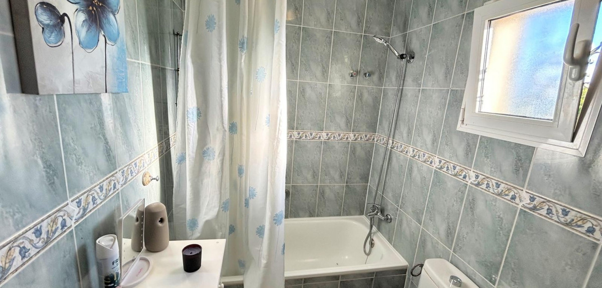 Se vende Adosada de 4 dormitorios en Costa Blanca, Alicante, España