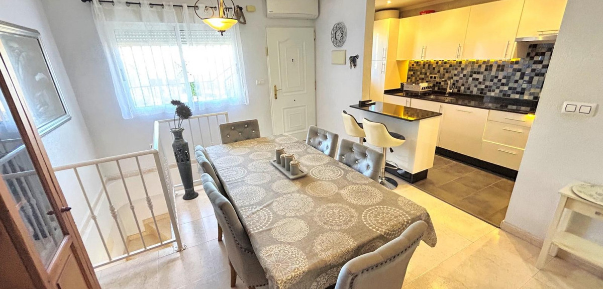 Se vende Adosada de 4 dormitorios en Costa Blanca, Alicante, España