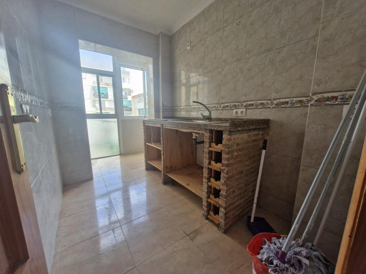 3 Bed Apartment for sale in Torremolinos Costa Del Sol, Málaga, Spain