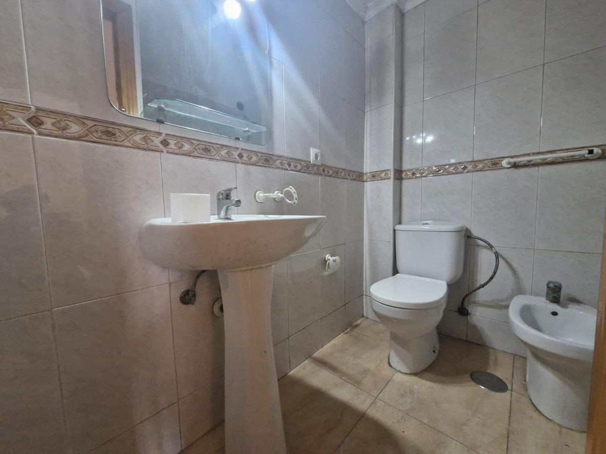 3 Bed Apartment for sale in Torremolinos Costa Del Sol, Málaga, Spain