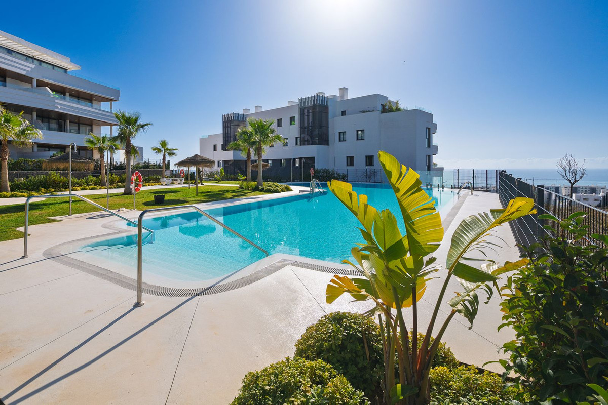 2 Bed Apartment for sale in Fuengirola Costa Del Sol, Málaga, Spain