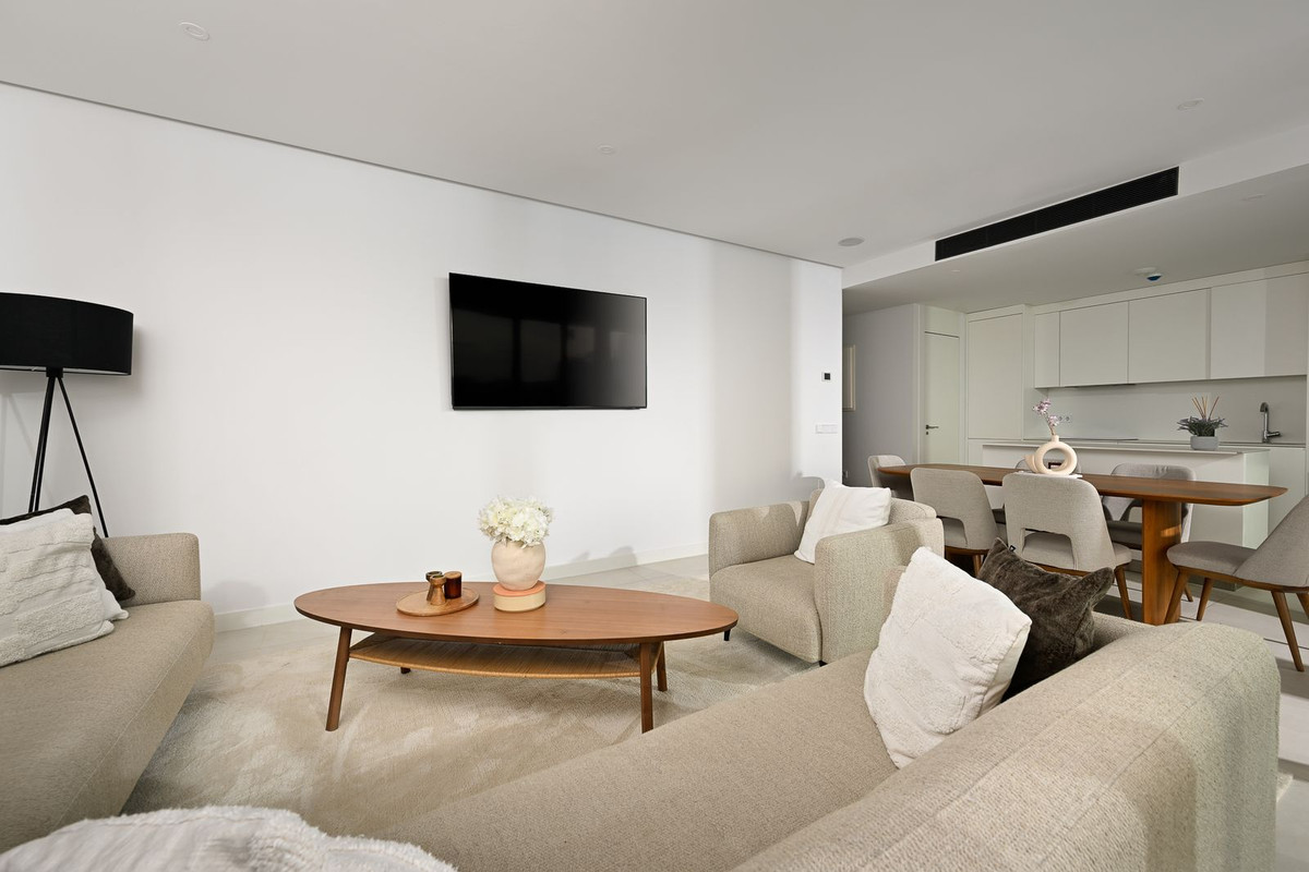 2 Bed Apartment for sale in Fuengirola Costa Del Sol, Málaga, Spain