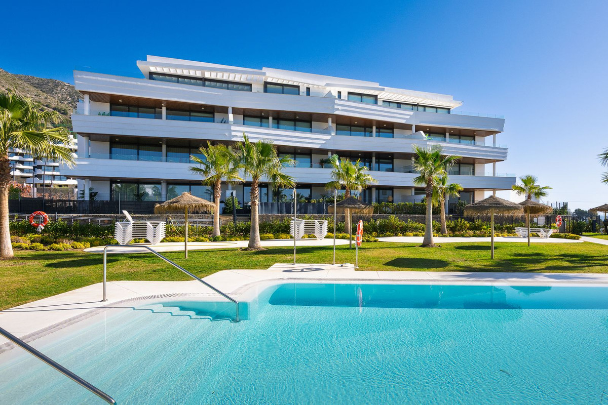 2 Bed Apartment for sale in Fuengirola Costa Del Sol, Málaga, Spain