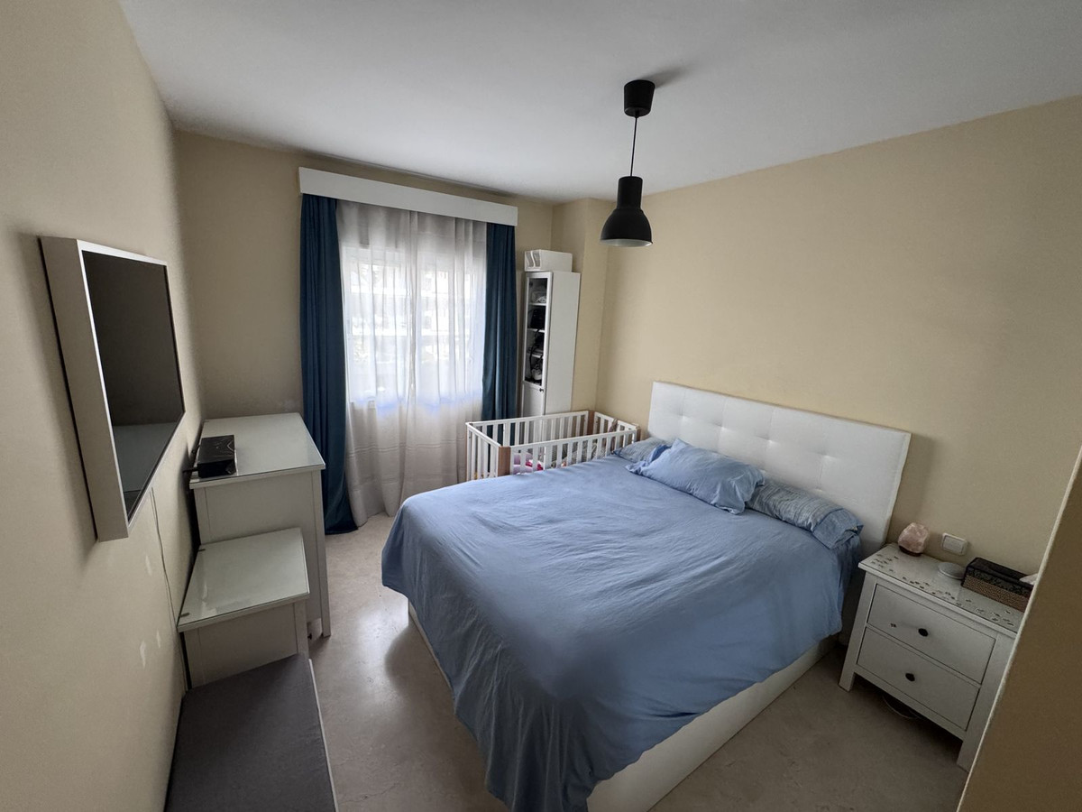4 Bed Apartment for sale in Estepona Costa Del Sol, Málaga, Spain