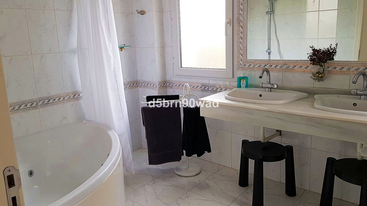 3 Bed Townhouse for sale in Marbella Costa Del Sol, Málaga, Spain