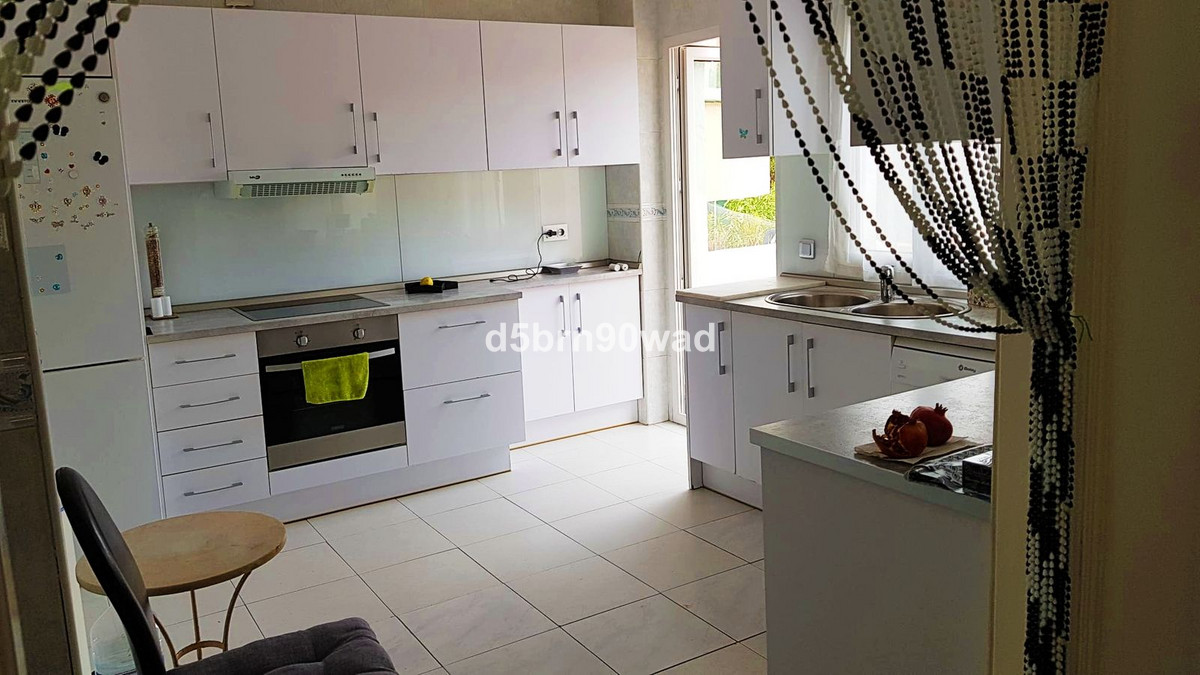3 Bed Townhouse for sale in Marbella Costa Del Sol, Málaga, Spain