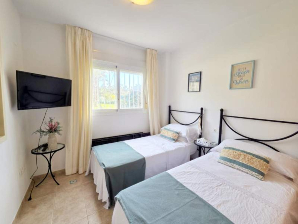 Se vende Apartamento Planta Baja de 2 dormitorios en Costa Del Sol, Málaga, España