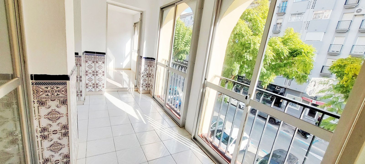 Se vende Apartamento Planta Media de 3 dormitorios en Costa Del Sol, Málaga, España