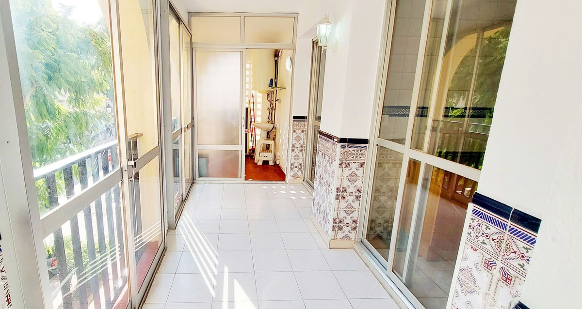 Se vende Apartamento Planta Media de 3 dormitorios en Costa Del Sol, Málaga, España