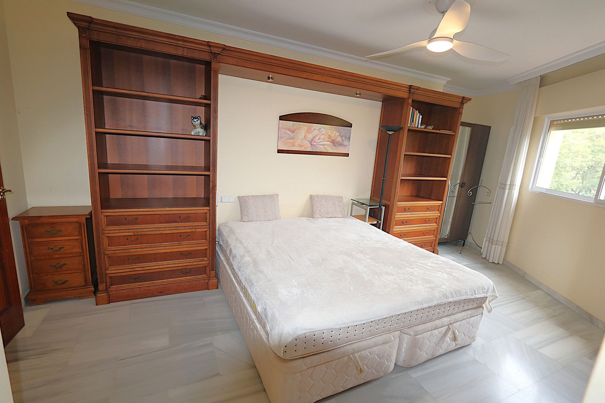 Se vende Apartamento en Planta Última de 3 dormitorios en Costa Del Sol, Málaga, España