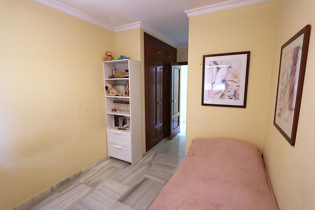 Se vende Apartamento en Planta Última de 3 dormitorios en Costa Del Sol, Málaga, España