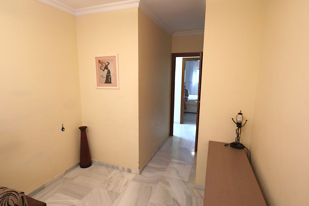 Se vende Apartamento en Planta Última de 3 dormitorios en Costa Del Sol, Málaga, España