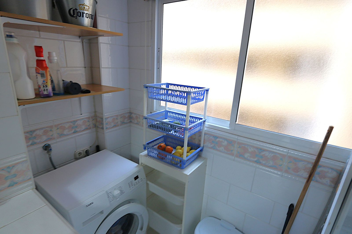 Se vende Apartamento en Planta Última de 3 dormitorios en Costa Del Sol, Málaga, España