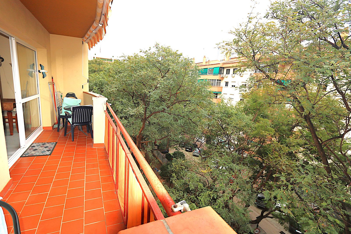 Se vende Apartamento en Planta Última de 3 dormitorios en Costa Del Sol, Málaga, España
