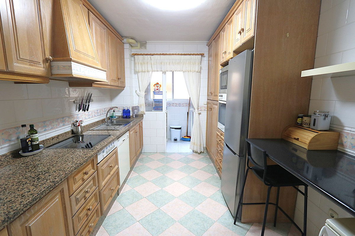 Se vende Apartamento en Planta Última de 3 dormitorios en Costa Del Sol, Málaga, España