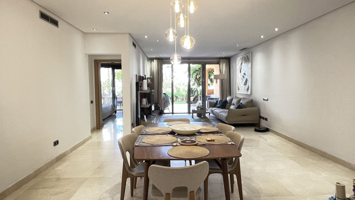 Se vende Apartamento Planta Baja de 3 dormitorios en Costa Del Sol, Málaga, España