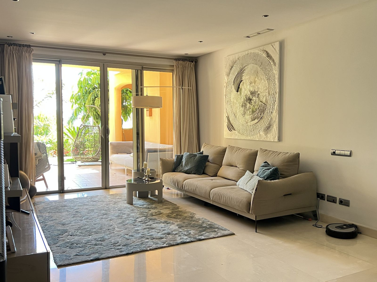 Se vende Apartamento Planta Baja de 3 dormitorios en Costa Del Sol, Málaga, España