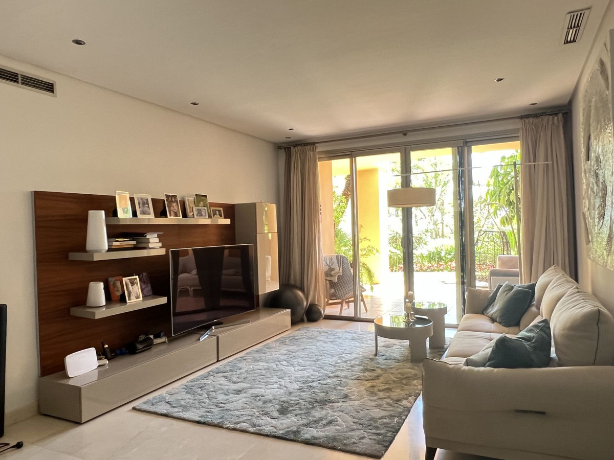 Se vende Apartamento Planta Baja de 3 dormitorios en Costa Del Sol, Málaga, España