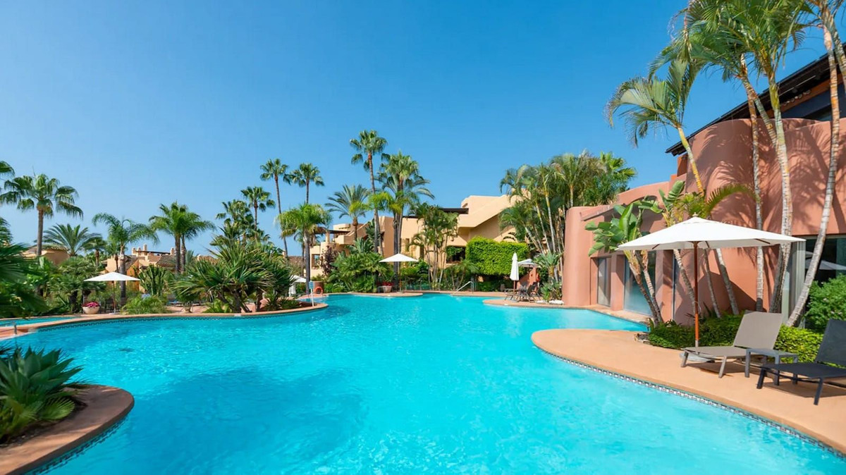 Se vende Apartamento Planta Baja de 3 dormitorios en Costa Del Sol, Málaga, España