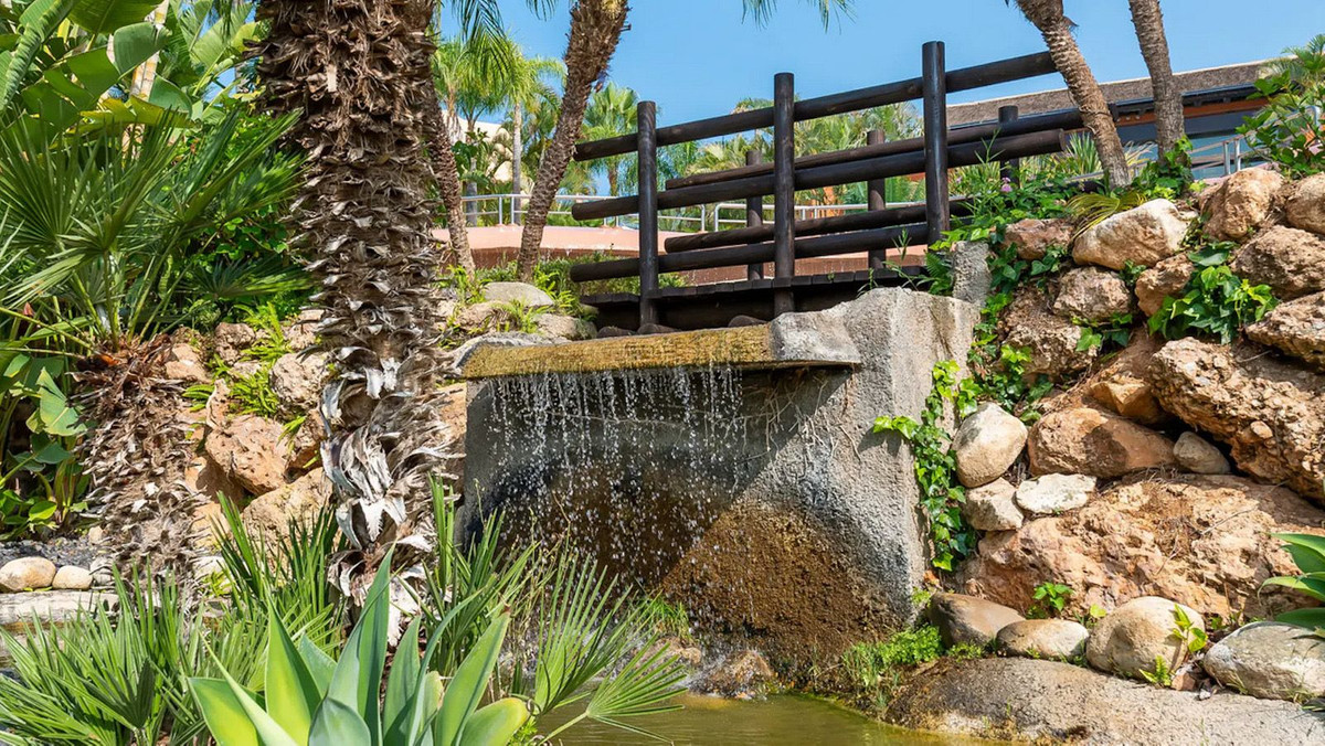 Se vende Apartamento Planta Baja de 3 dormitorios en Costa Del Sol, Málaga, España