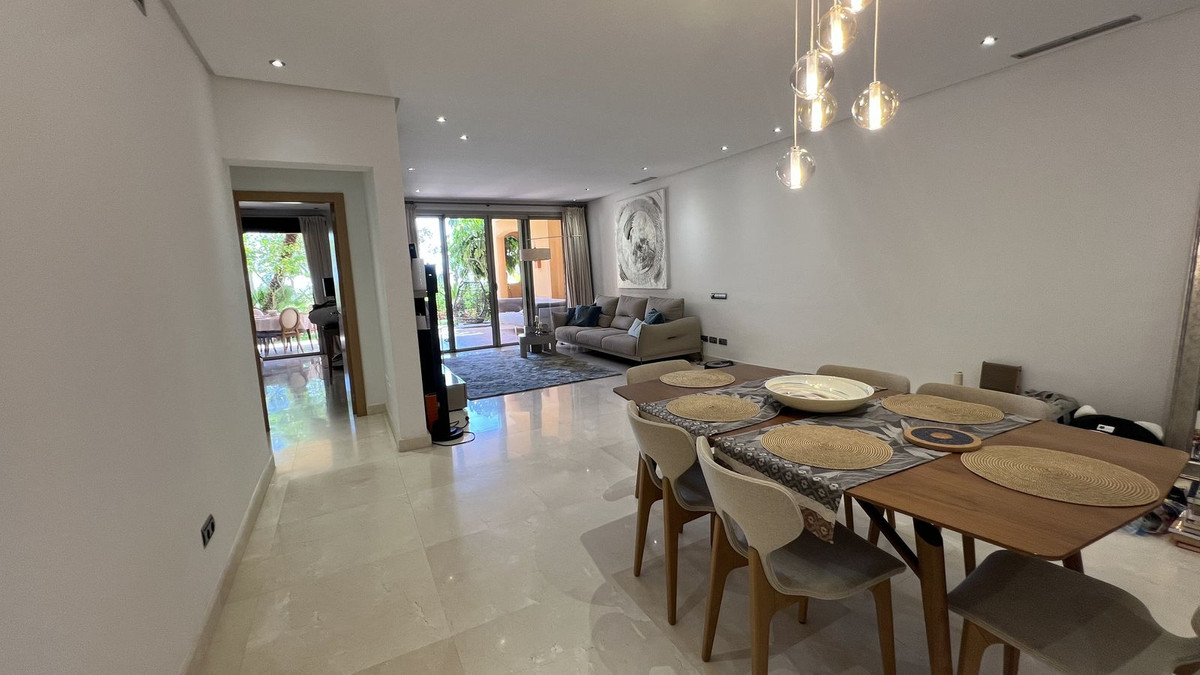 Se vende Apartamento Planta Baja de 3 dormitorios en Costa Del Sol, Málaga, España