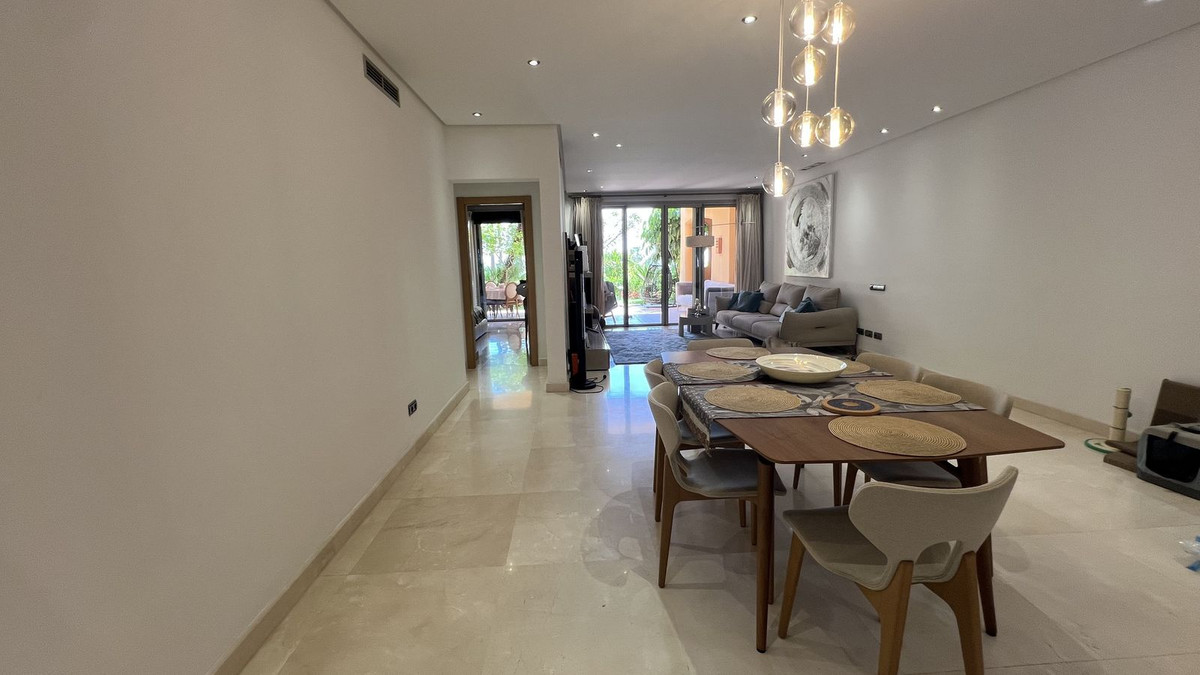Se vende Apartamento Planta Baja de 3 dormitorios en Costa Del Sol, Málaga, España
