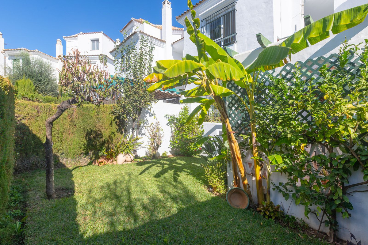 4 Bed Townhouse for sale in Marbella Costa Del Sol, Málaga, Spain
