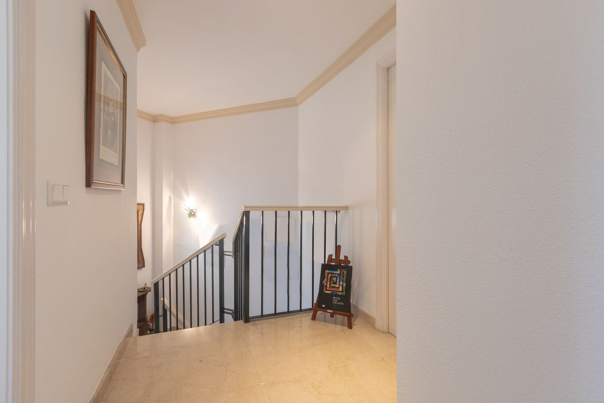 4 Bed Townhouse for sale in Marbella Costa Del Sol, Málaga, Spain
